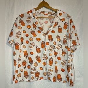 Way to Celebrate Fall Women’s Short Sleeve Short Pajama Set size Large (12-14)